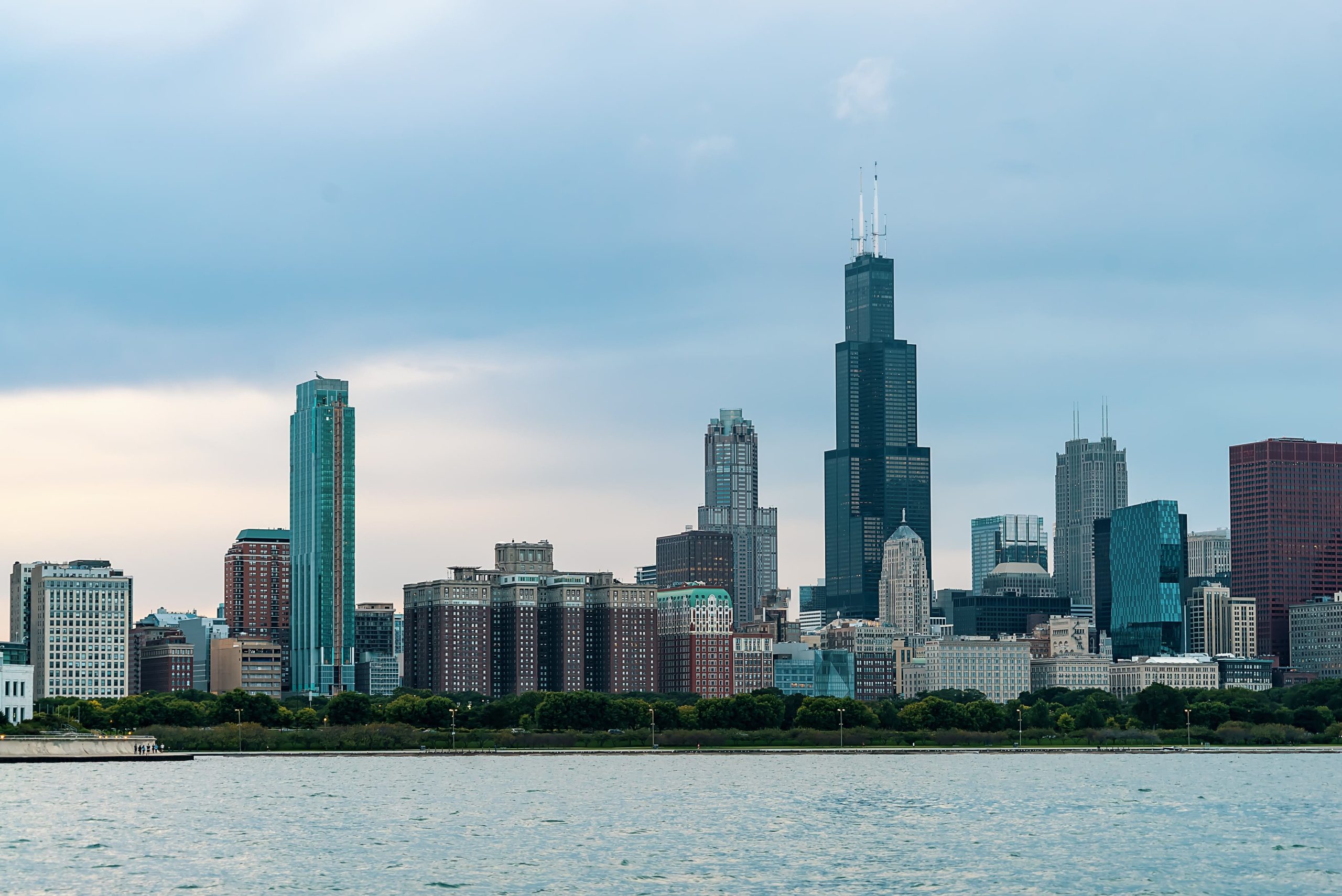 Chicago skyline view at twilight representing Illinois as a leading hub for digital marketing agencies.
